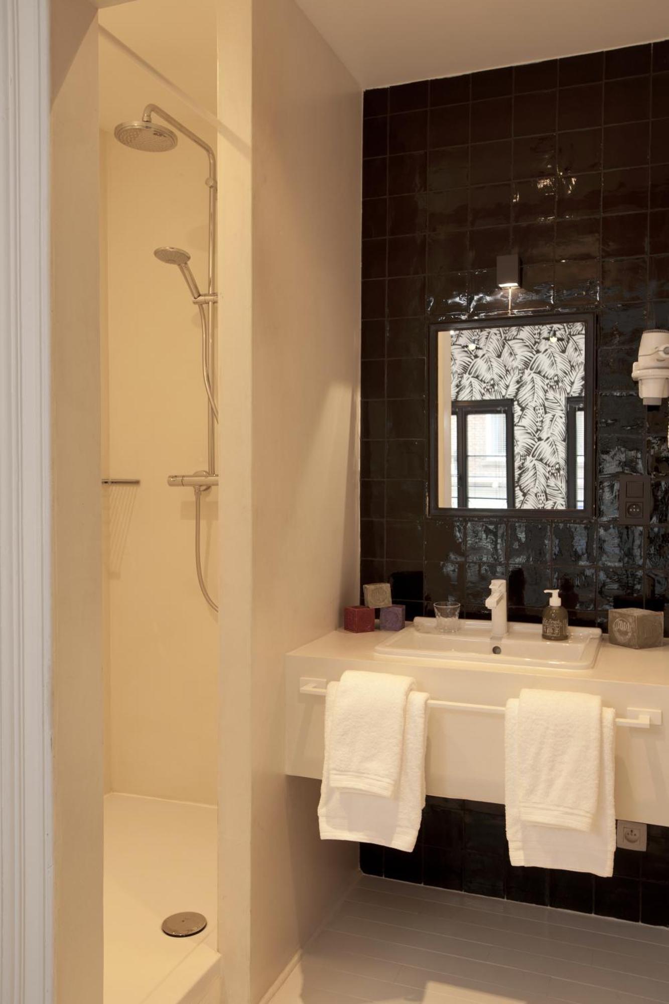 La Maison Haute Guesthouse Брюксел Екстериор снимка